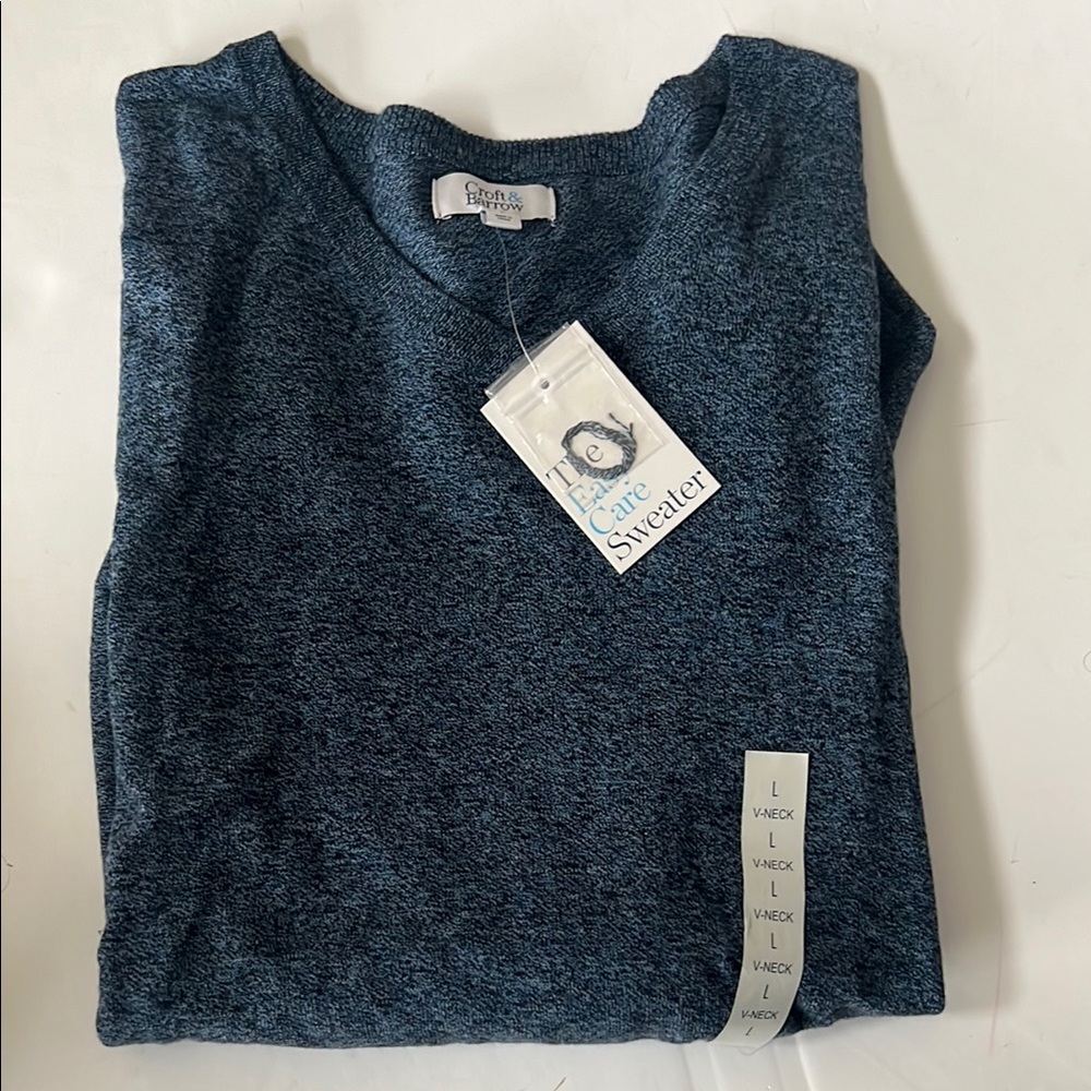 Croft & Barrow Blue V-Neck Sweater with Soft Texture
